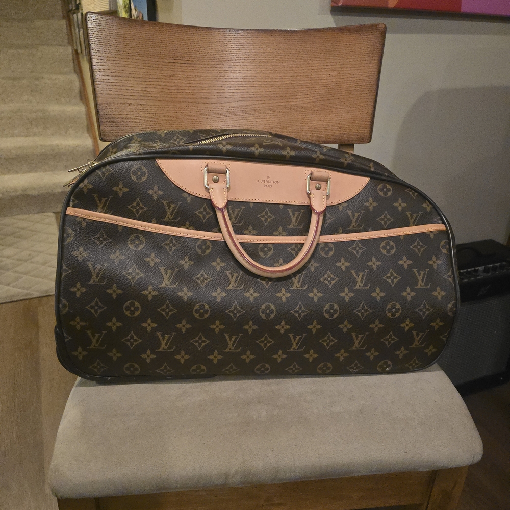 *** THIS JUST SOLD ON ANTR PLATFRM, I CANT REMOVE W/active Offers****